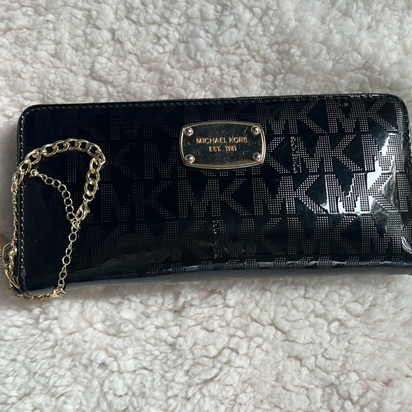 Michael Kors long wallet - Picture 1 of 8